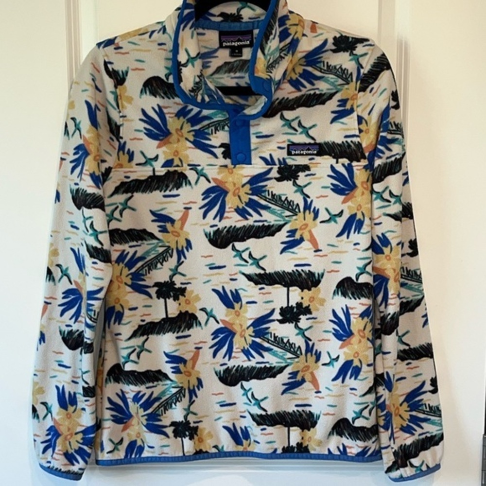 Patagonia Micro Snap T Tropical Print Hawaiian Pullover Style 26020 Medium